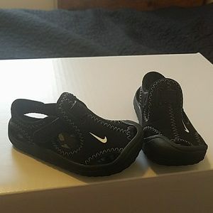 Baby shoes